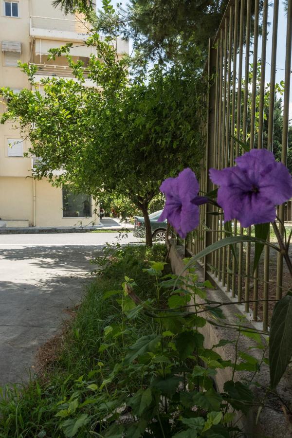 Nora'S Home كالاماتا المظهر الخارجي الصورة